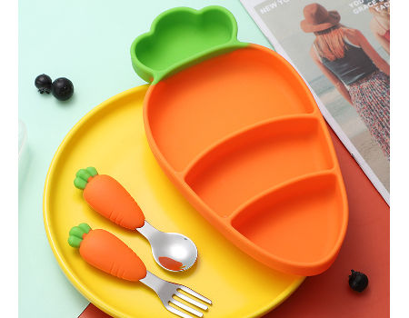 Carrot Baby Suction Silicone Dinner Plate Dish Divided Plates Set Kids Baby Silicone Dinnerware Set supplier