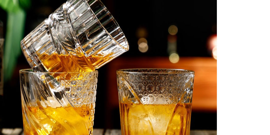 New Classical Kimura style carved glass wine beer whiskey glass ice hockey glass 250ml supplier